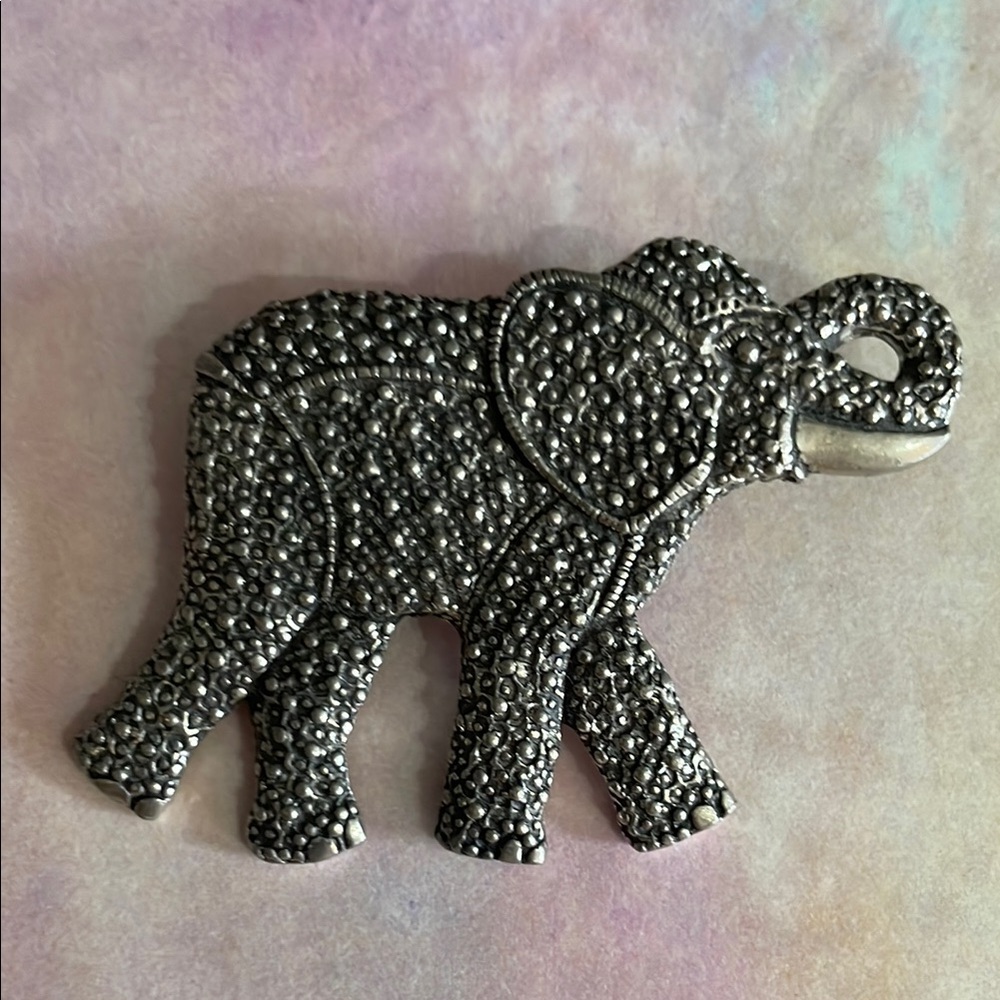 Silver tone Pewter Elephant Brooch by Seagull
